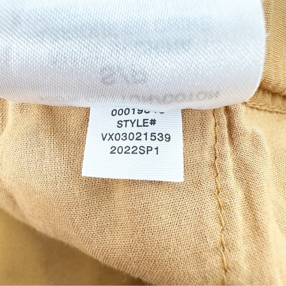 Vince Box Pleat Drawstring Shorts in Gold Ochre - Picture 7 of 8